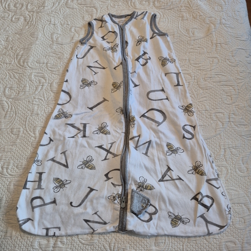 Burt's Bees Baby Medium sleep sack popped stitches on back neck well loved